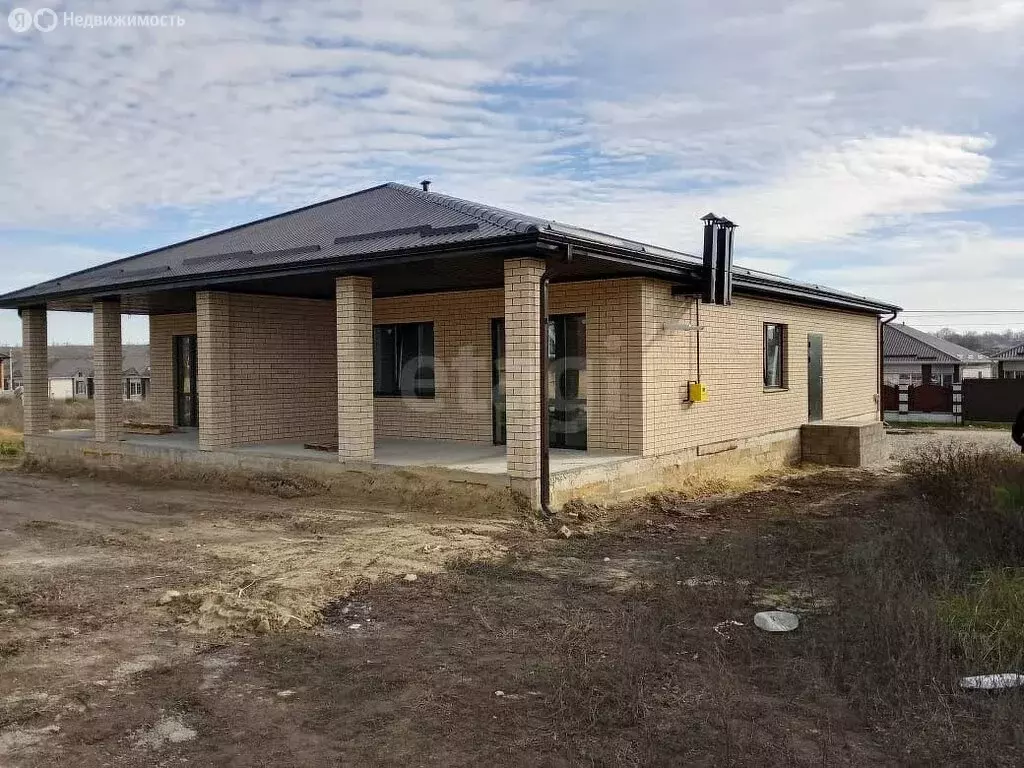 Дом в Михайловск, улица Вячеслава Тихонова (100 м) - Фото 2