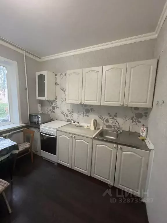 1-к кв. Белгородская область, Старый Оскол Макаренко мкр, 17 (41.0 м) - Фото 2