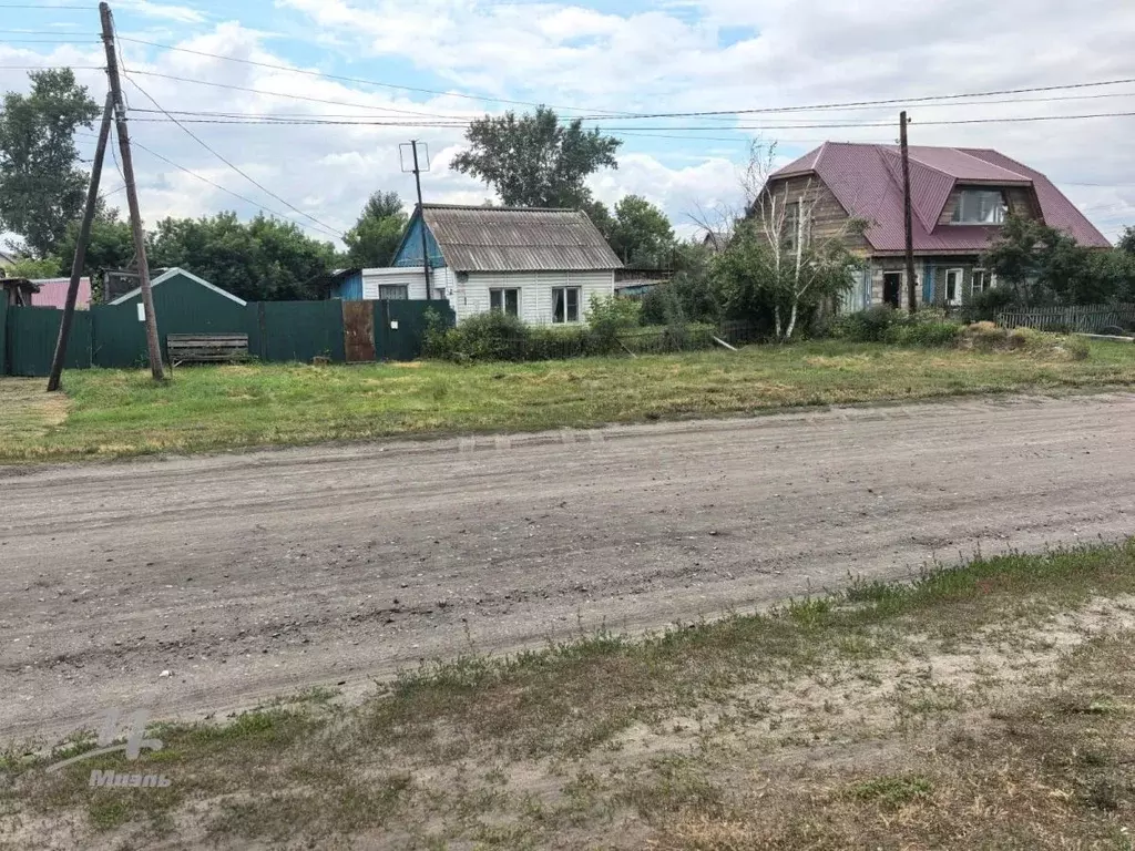 Дом в Алтайский край, Павловский район, с. Павловск ул. Панфилова (32 ... - Фото 0