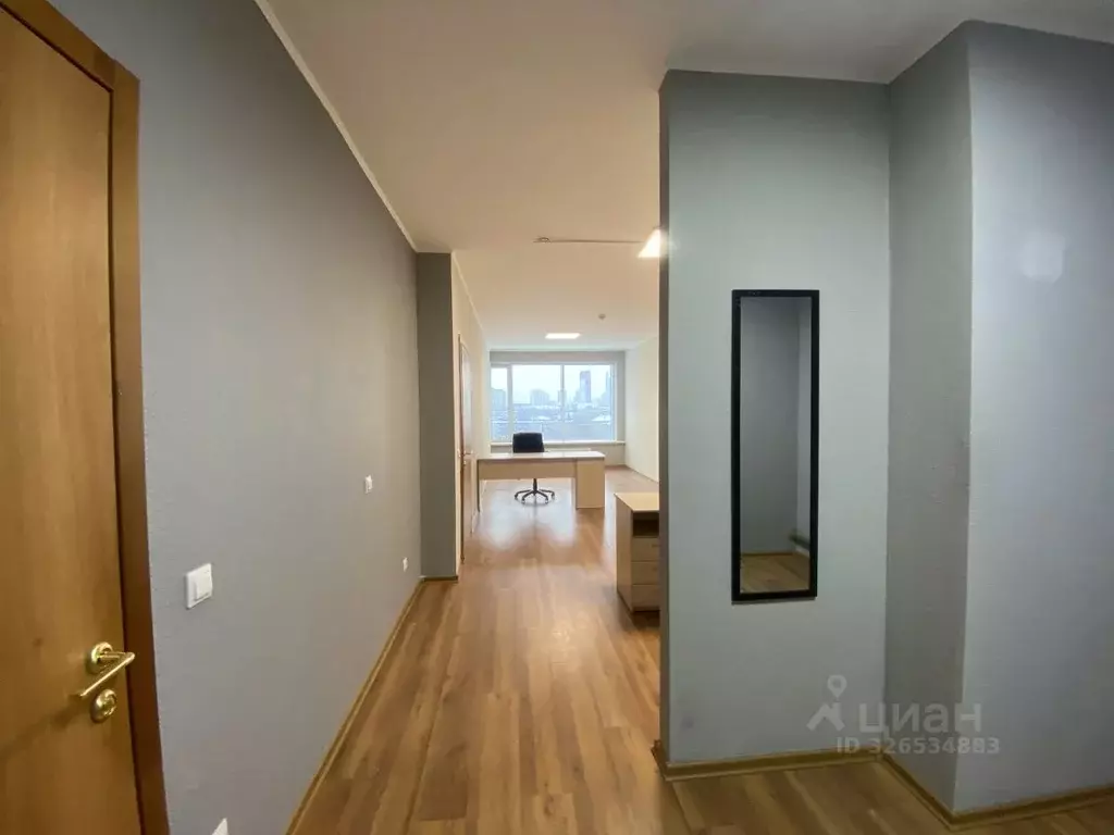 Помещение свободного назначения в Свердловская область, Екатеринбург ... - Фото 1