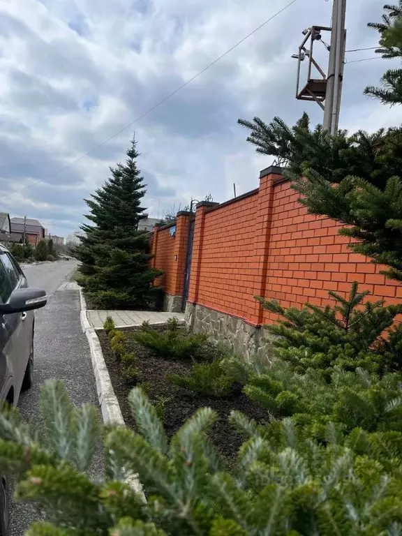 Дом в Курская область, Курск Триумфальная ул., 8 (400 м) - Фото 2