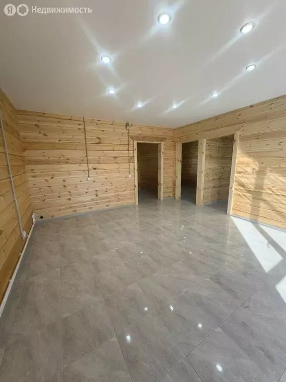 Дом в село Хомутово, Сибирская улица (160 м) - Фото 1