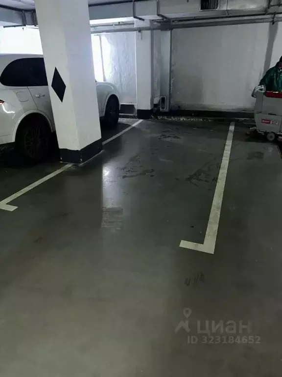 Гараж в Москва Комсомольский просп., 32 (16 м) - Фото 1