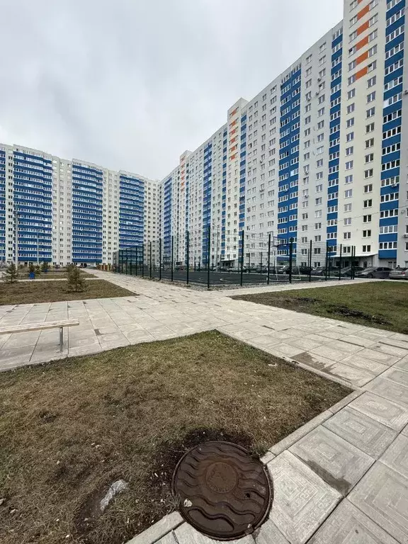 1-к кв. Башкортостан, Уфа ул. Летчика Кобелева, 1 (35.0 м) - Фото 1