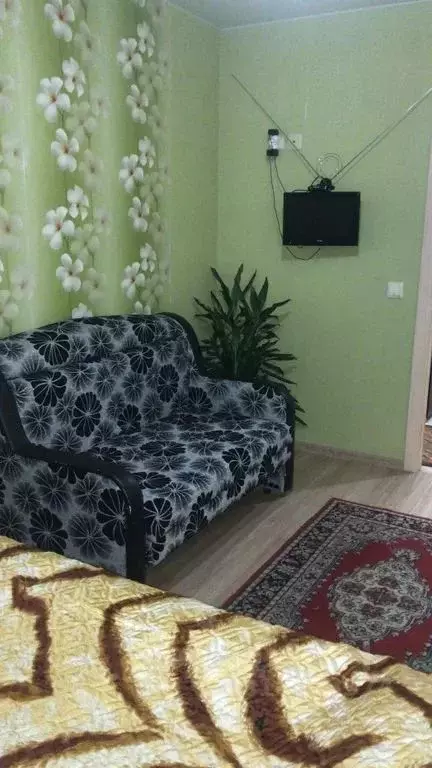 2-к кв. Ярославская область, Тутаев Комсомольская ул., 68 (50.0 м) - Фото 0