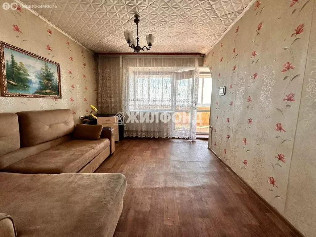 3-комнатная квартира: Ленинск-Кузнецкий, Юргинская улица, 8 (67.3 м) - Фото 1
