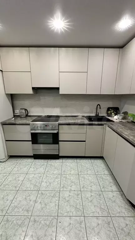 2-к. квартира, 80 м, 2/10 эт. - Фото 0