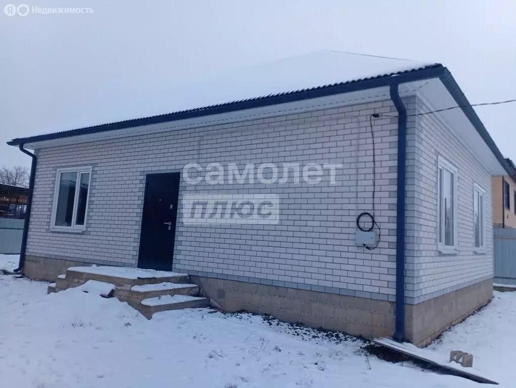 Дом в Новокубанск, улица Володарского, 21 (80.6 м) - Фото 1