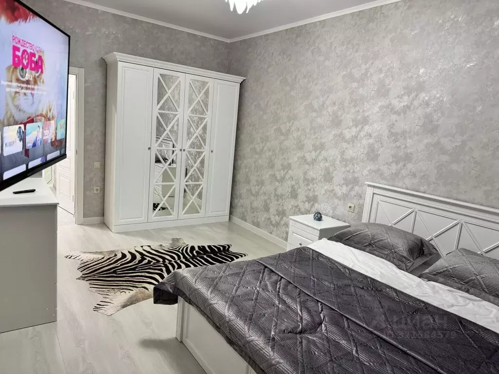 2-к кв. Ставропольский край, Ессентуки ул. Луначарского, 11 (75.0 м) - Фото 0