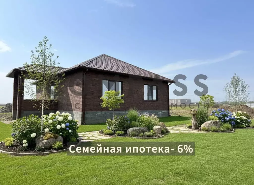 Дом в Белгородская область, Корочанский район, Мелиховское с/пос, с. ... - Фото 1