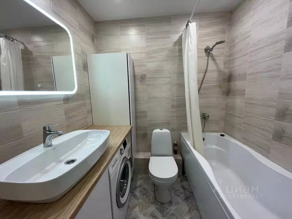 1-к кв. Татарстан, Казань ул. Александра Курынова, 6к1 (32.0 м) - Фото 2