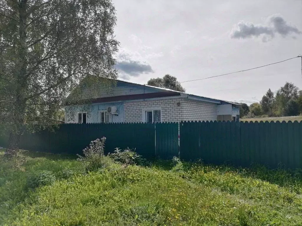 Дом в Костромская область, Красносельский район, Шолоховское с/пос, д. ... - Фото 1