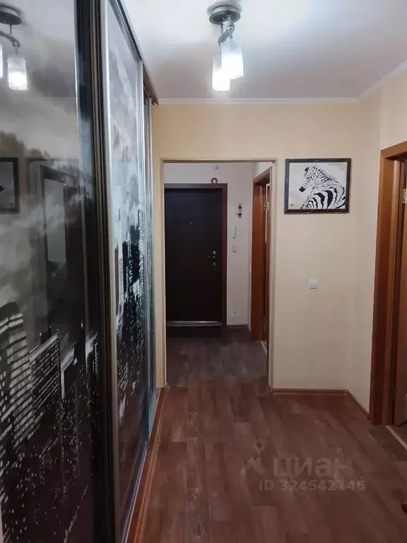 3-к кв. Красноярский край, Красноярск ул. Чернышевского, 67 (80.0 м) - Фото 1