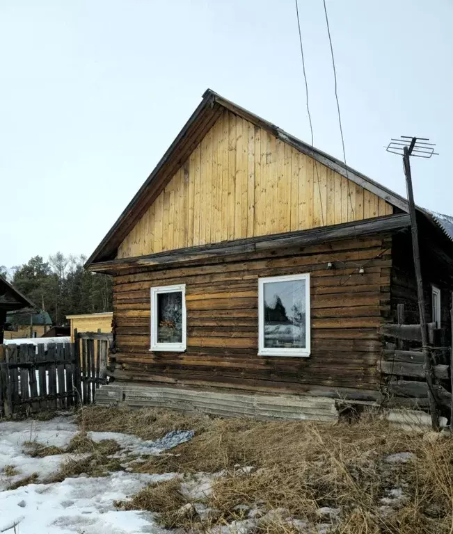 Дом в Бурятия, Тункинский район, пос. Аршан Заречная ул. (40 м) - Фото 1