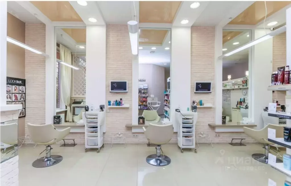 Помещение свободного назначения в Московская область, Красногорск ул. ... - Фото 1