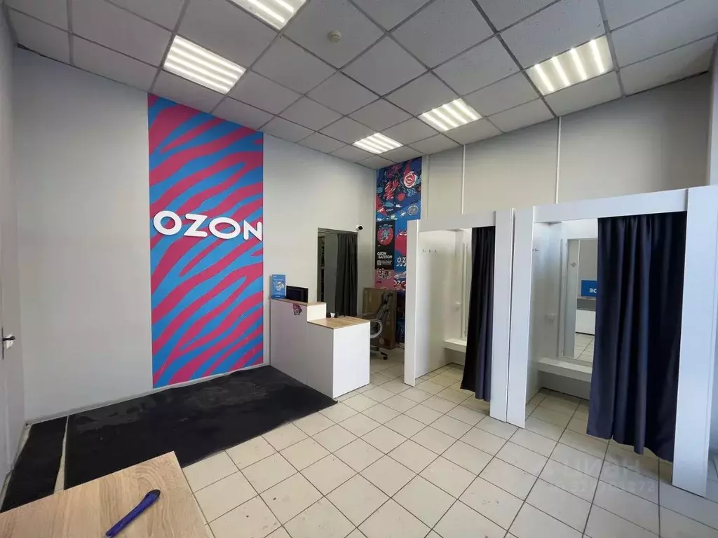 Помещение свободного назначения в Татарстан, Казань ул. Гагарина, 83 ... - Фото 1