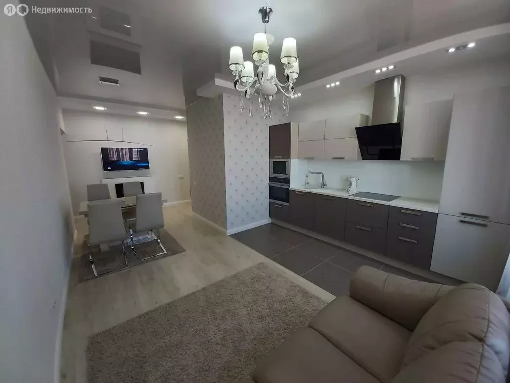 3-комнатная квартира: Ростов-на-Дону, улица Ерёменко, 99 (75 м) - Фото 0