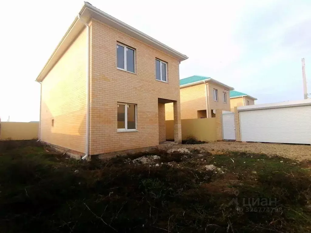 Дом в Краснодарский край, Краснодар проезд 3-й Чукотский, 8 (141 м) - Фото 1