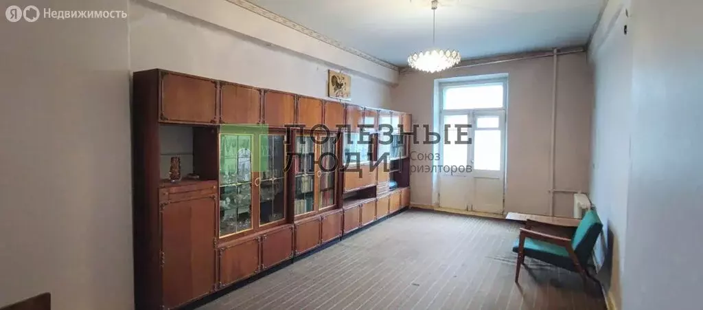 3-комнатная квартира: Комсомольск-на-Амуре, проспект Мира, 31 (74.1 м) - Фото 1