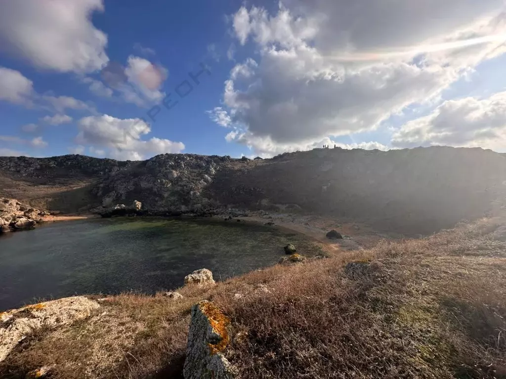 Участок в Крым, Ленинский район, Мысовское с/пос, с. Заводское ул. ... - Фото 1