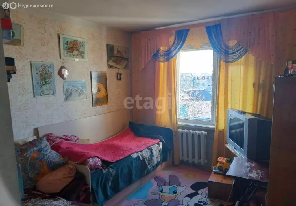 3-комнатная квартира: Петропавловск-Камчатский, улица Академика ... - Фото 1