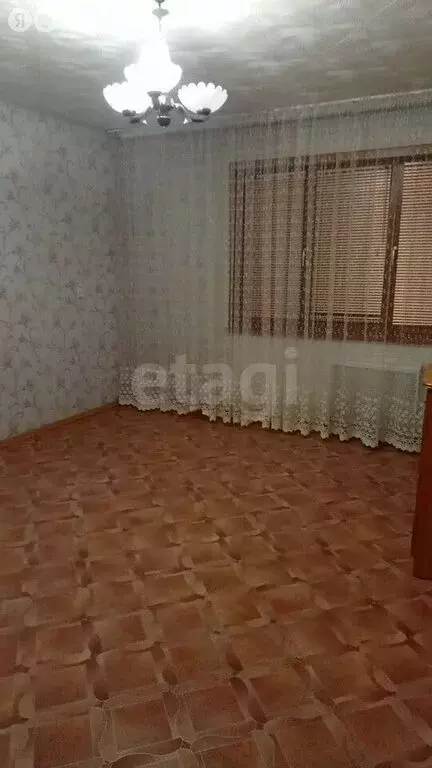 3-комнатная квартира: Круглое Поле, улица Гагарина, 3 (60 м) - Фото 1