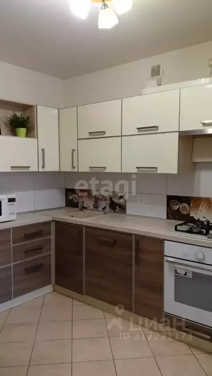 3-к кв. Ульяновская область, Ульяновск ул. Орлова, 27 (63.9 м) - Фото 0