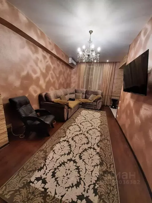 3-к кв. Оренбургская область, Орск просп. Мира, 11 (80.0 м) - Фото 0