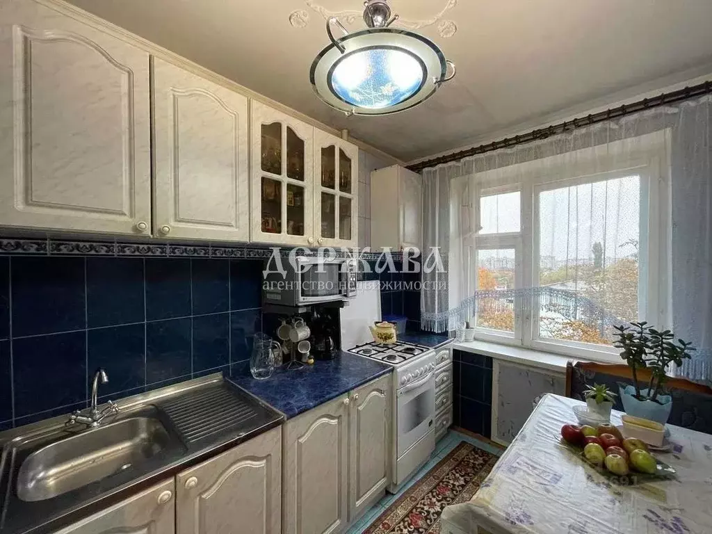 3-к кв. Белгородская область, Старый Оскол Комсомольский просп., 35 ... - Фото 1