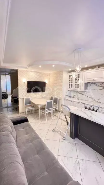 3-к кв. Тюменская область, Тюмень Кремлевская ул., 112к1 (83.0 м) - Фото 1