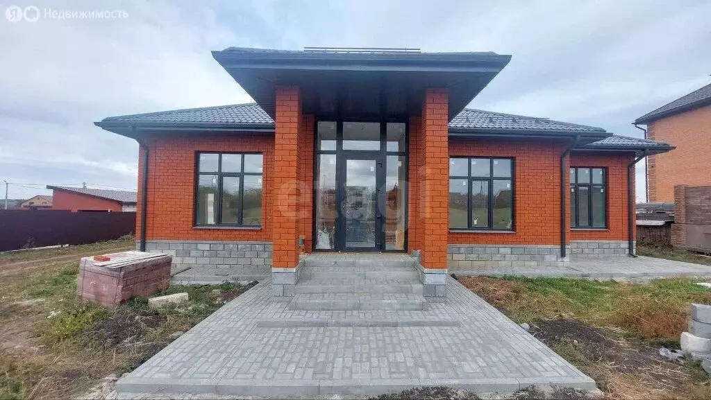 Дом в Строитель, Лазурная улица (147 м) - Фото 1