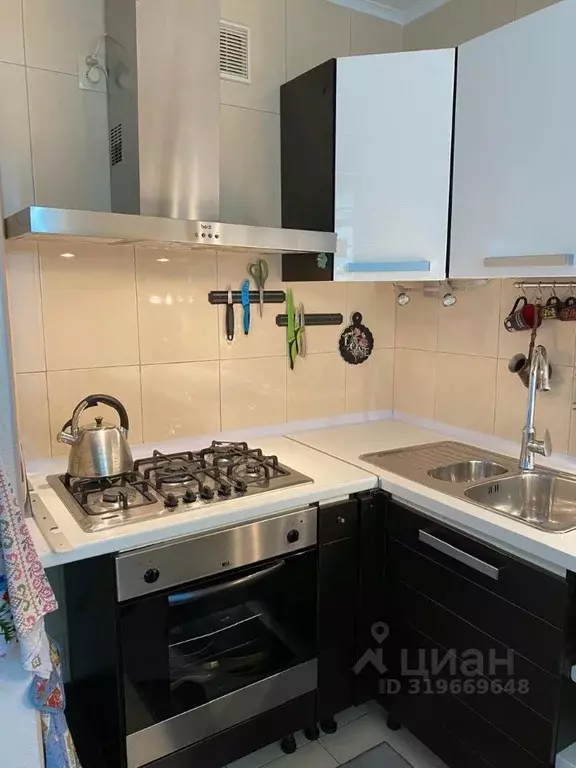 1-к кв. Крым, Феодосия бул. Адмиральский, 7Е (54.0 м) - Фото 1