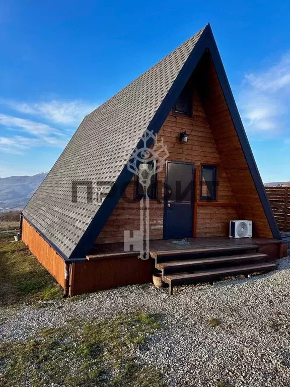 Дом в Крым, Алушта муниципальный округ, с. Лучистое, Нурлу мкр  (51 м) - Фото 1