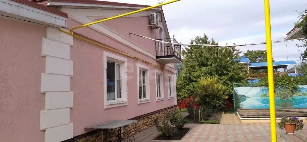 Дом в Ростовская область, пос. Целина ул. Думенко (162 м) - Фото 1