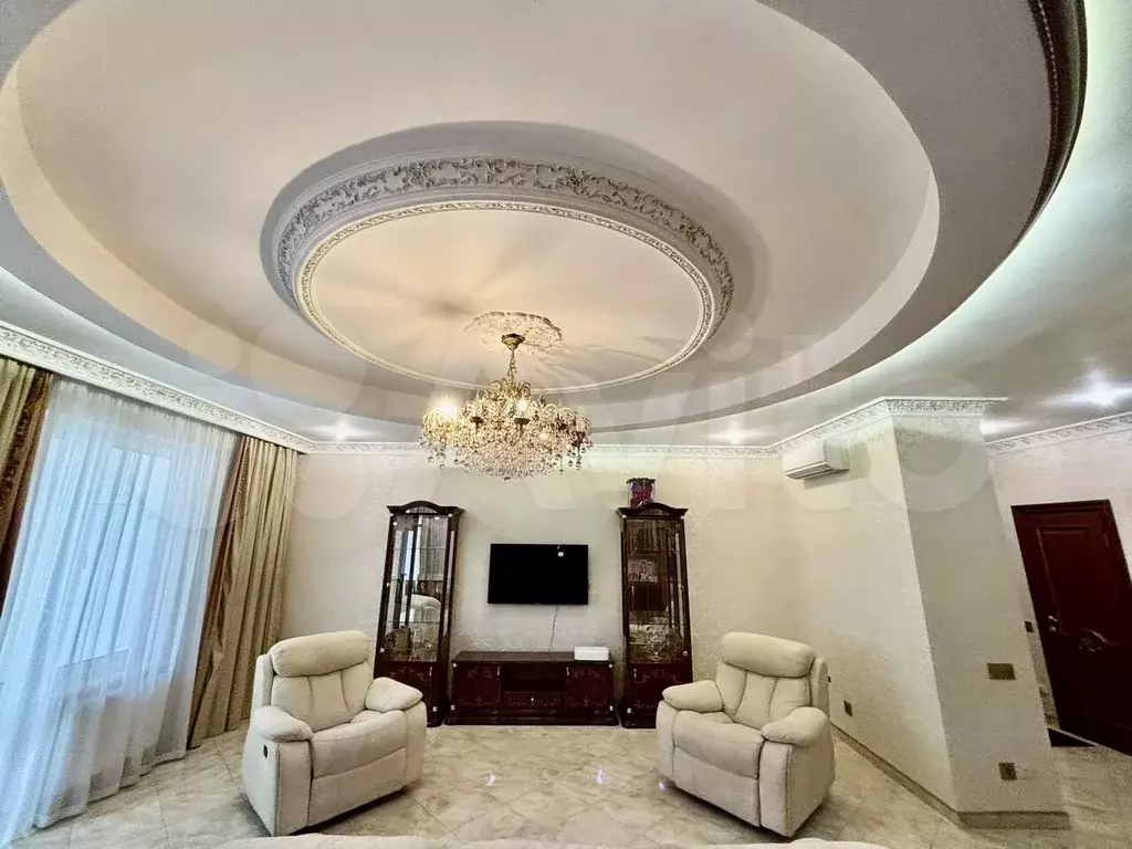 2-к. квартира, 100 м, 2/8 эт. - Фото 1