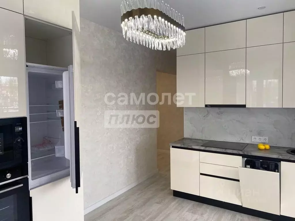 3-к кв. Иркутская область, Иркутск ул. Мира, 32 (65.0 м) - Фото 0