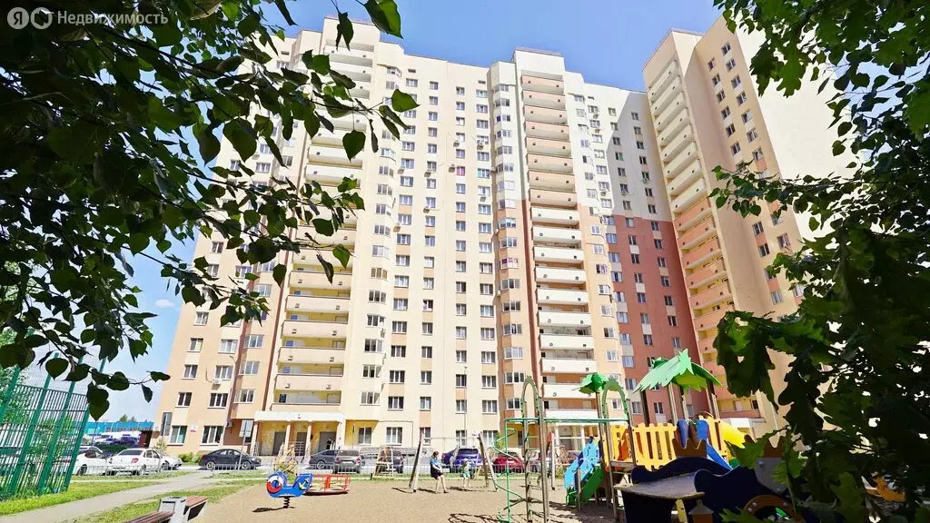 2-комнатная квартира: Казань, улица Нурихана Фаттаха, 17/4 (61.3 м) - Фото 2