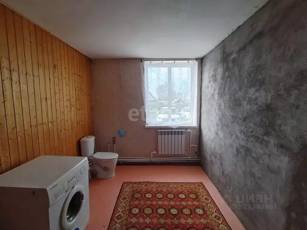 Дом в Башкортостан, Стерлитамакский район, Октябрьский сельсовет, д. ... - Фото 1