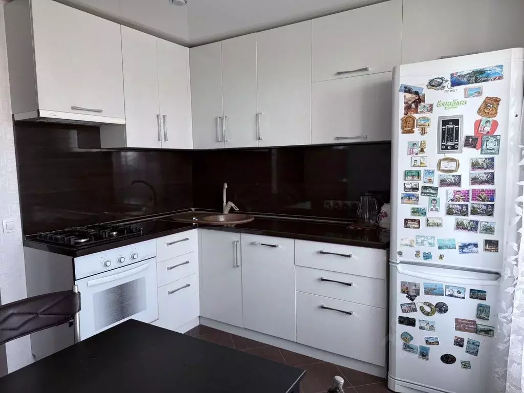 2-к кв. Волгоградская область, Волжский просп. Имени Ленина, 353 (57.6 ... - Фото 1