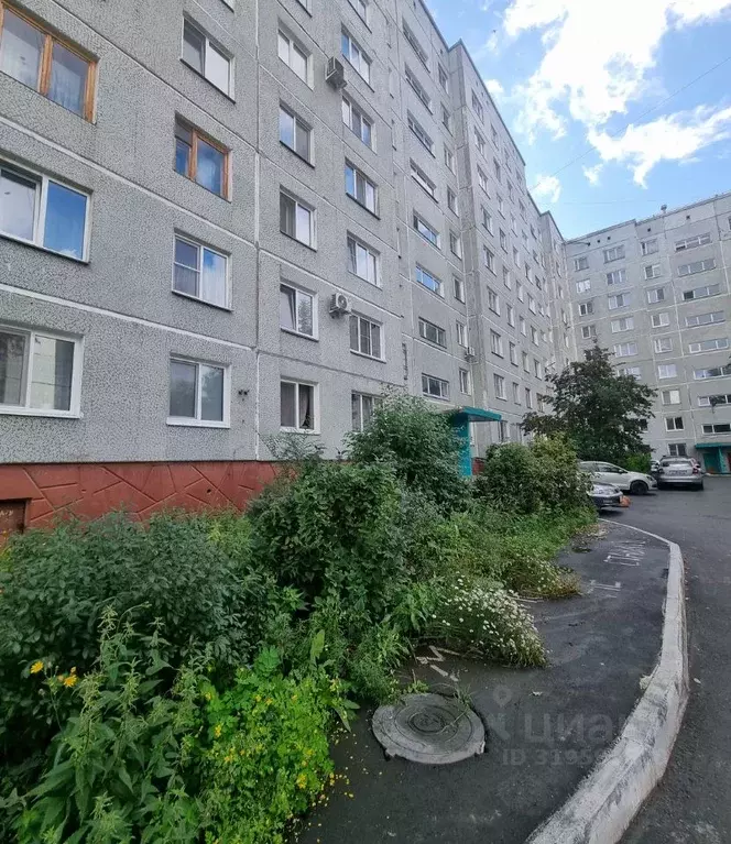 1-к кв. Омская область, Омск ул. Кирова, 12 (42.0 м) - Фото 0