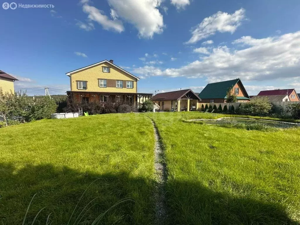 Дом в Набережные Моркваши, улица Джалиля (210 м) - Фото 0