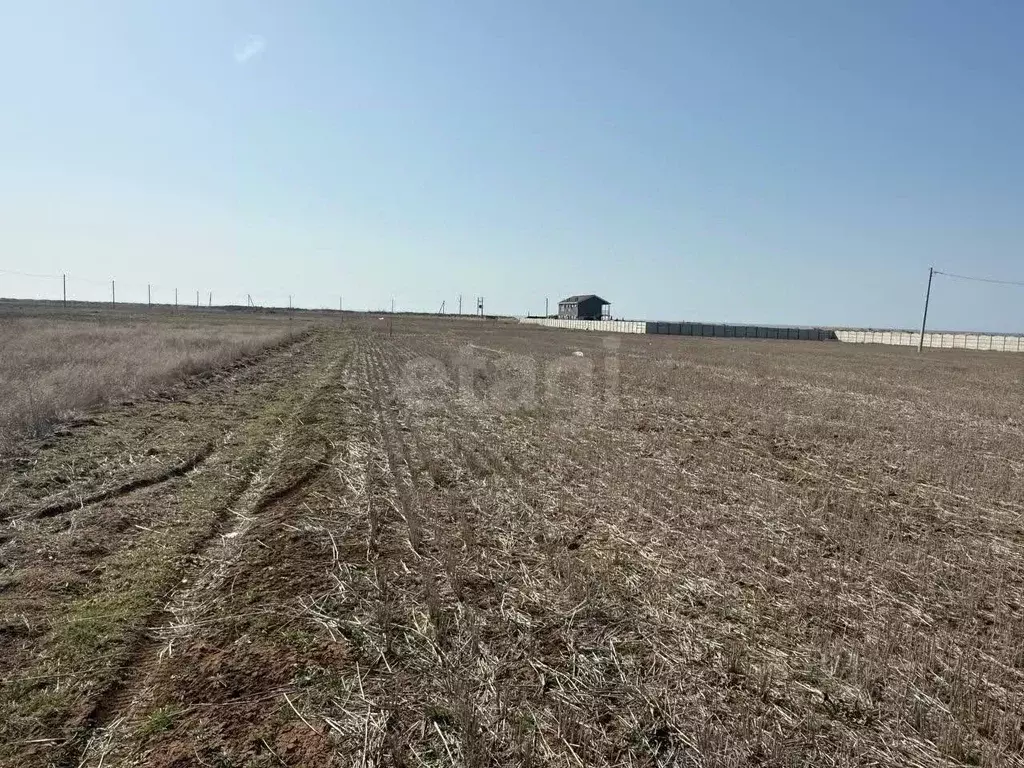 Участок в Крым, Сакский район, с. Молочное  (6.9 сот.) - Фото 1