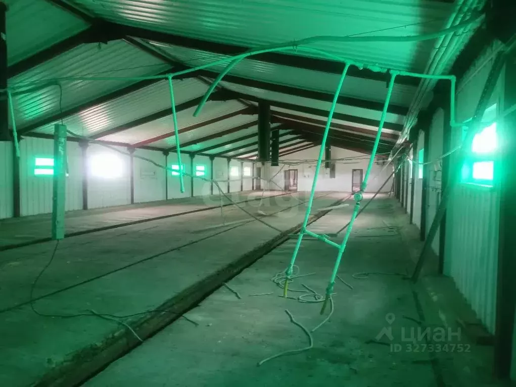 Склад в Саратовская область, с. Широкий Буерак ул. Рабочая, 25 (1068 ... - Фото 1