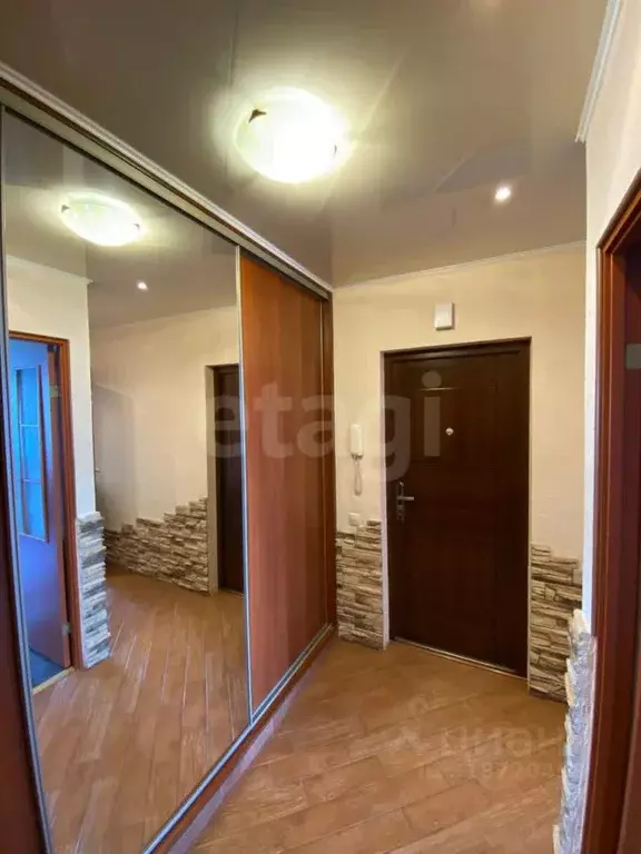 1-к кв. Омская область, Омск ул. Дмитриева, 5/3 (39.6 м) - Фото 0