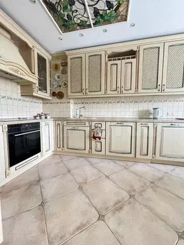3-к. квартира, 100 м, 4/15 эт. - Фото 0