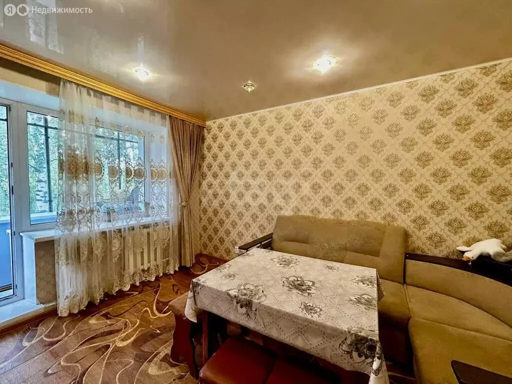 3-комнатная квартира: Аша, улица Озимина, 13 (61.2 м) - Фото 1
