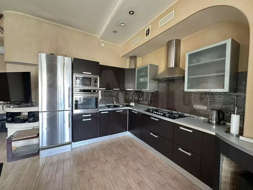 3-к. квартира, 95 м, 3/4 эт. - Фото 0