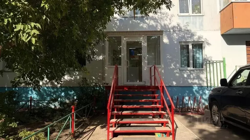 Помещение свободного назначения в Омская область, Омск ул. Дмитриева, ... - Фото 1