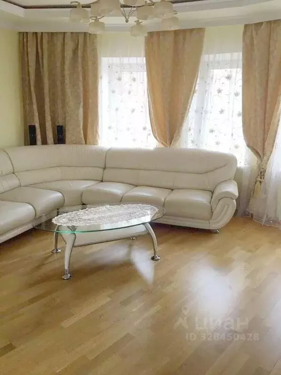 3-к кв. Калужская область, Калуга ул. Суворова, 44 (126.0 м) - Фото 2