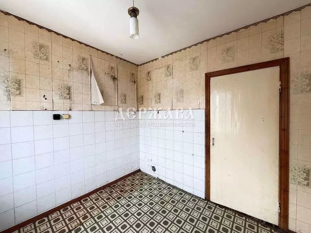 1-к кв. Белгородская область, Старый Оскол Звездный мкр, 12 (38.5 м) - Фото 2